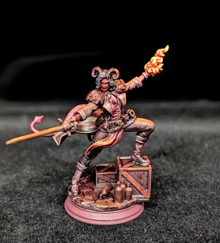 Female tiefling rogue warlock - female,